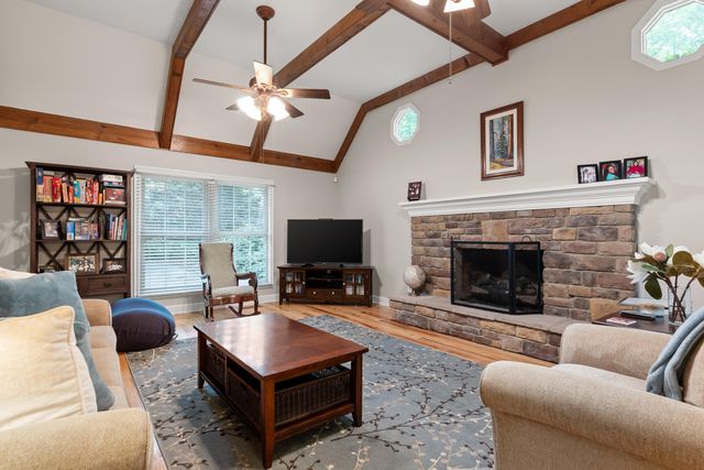 64 Whispering Pines Drive, Signal Mountain, TN 37377