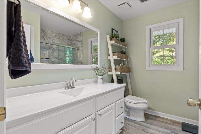 64 Whispering Pines Drive, Signal Mountain, TN 37377