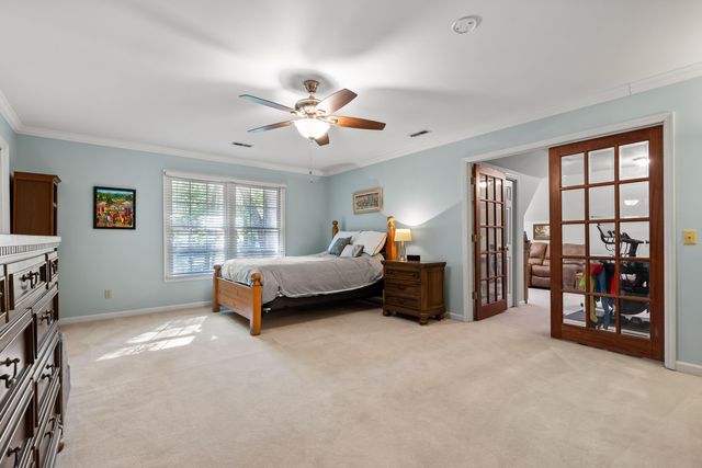 64 Whispering Pines Drive, Signal Mountain, TN 37377