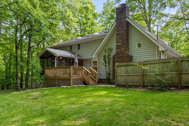 64 Whispering Pines Drive, Signal Mountain, TN 37377