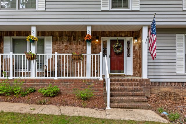 64 Whispering Pines Drive, Signal Mountain, TN 37377