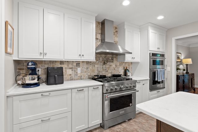 64 Whispering Pines Drive, Signal Mountain, TN 37377