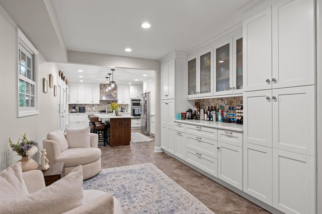 64 Whispering Pines Drive, Signal Mountain, TN 37377