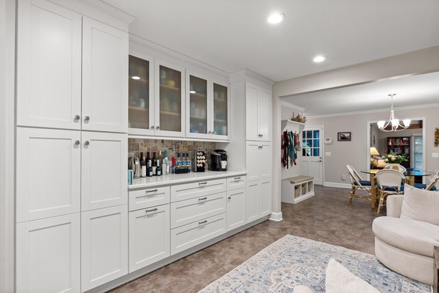 64 Whispering Pines Drive, Signal Mountain, TN 37377