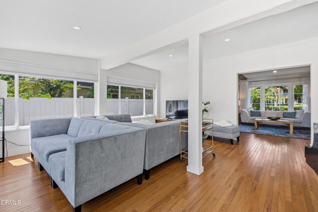 380 S Parkwood Avenue, Pasadena, CA 91107
