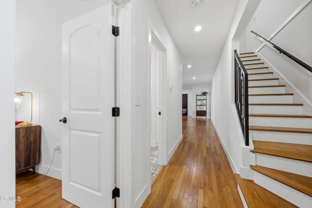 380 S Parkwood Avenue, Pasadena, CA 91107