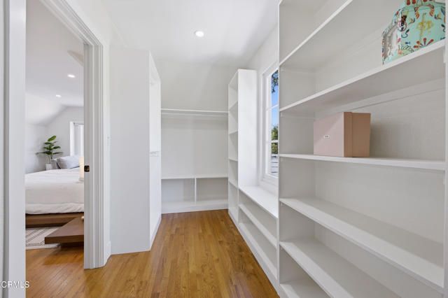 380 S Parkwood Avenue, Pasadena, CA 91107