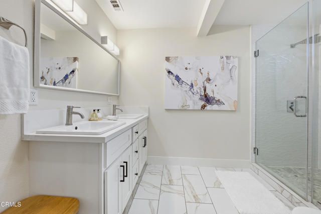 380 S Parkwood Avenue, Pasadena, CA 91107