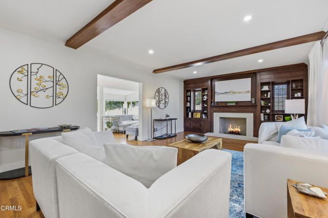 380 S Parkwood Avenue, Pasadena, CA 91107