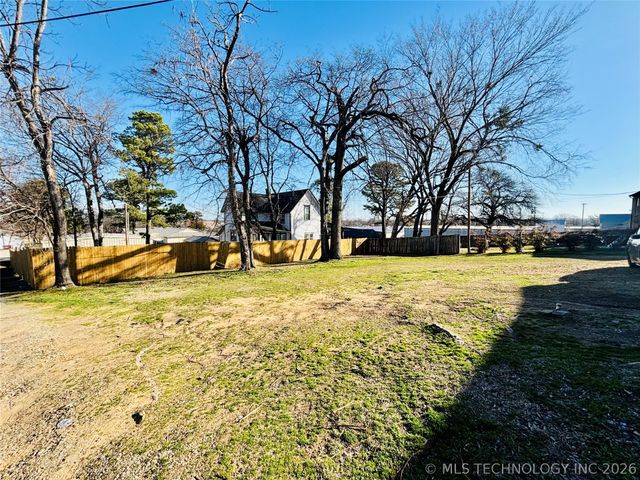 206 Forest, Eufaula, OK 74432