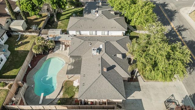 2892 Aspen Street, Hanford, CA 93230