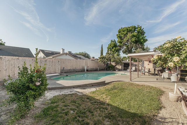 2892 Aspen Street, Hanford, CA 93230