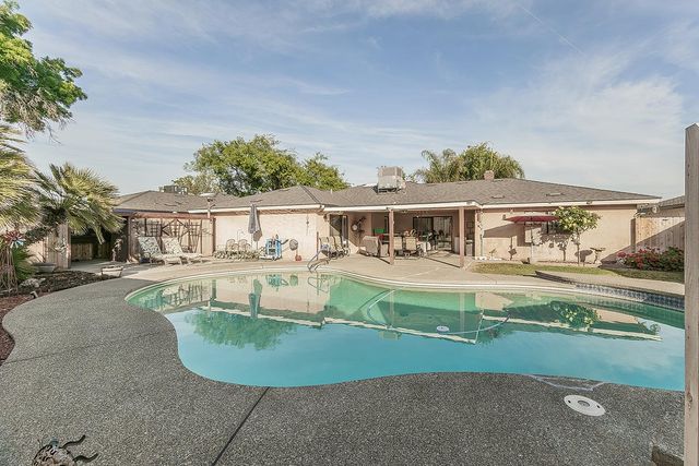 2892 Aspen Street, Hanford, CA 93230