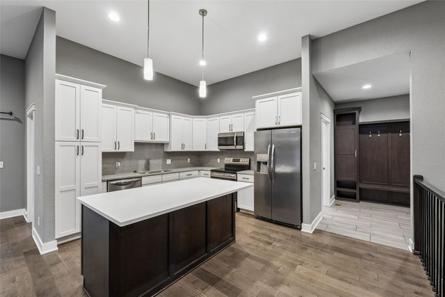 905 Chinook Way, Polk City, IA 50226