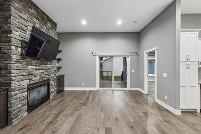 905 Chinook Way, Polk City, IA 50226