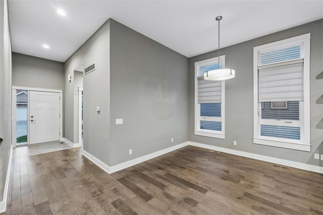 905 Chinook Way, Polk City, IA 50226