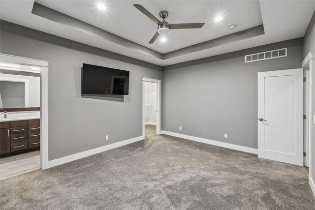 905 Chinook Way, Polk City, IA 50226
