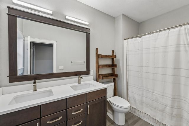 905 Chinook Way, Polk City, IA 50226