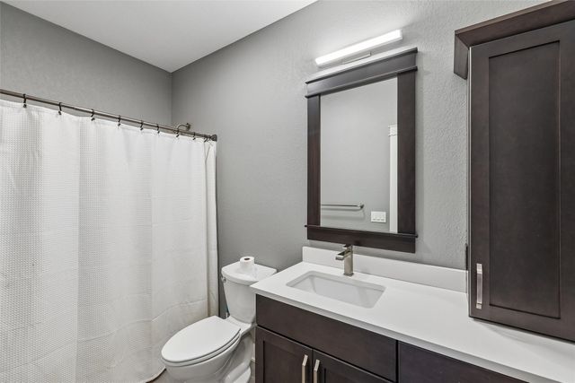 905 Chinook Way, Polk City, IA 50226