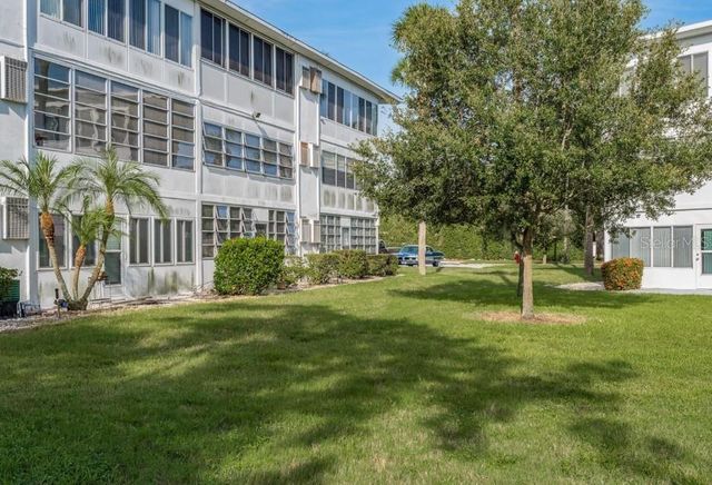 11251 80TH AVENUE 310, Seminole, FL 33772