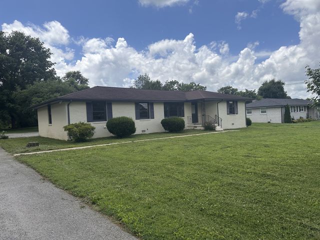 302 Dow Dr, Shelbyville, TN 37160