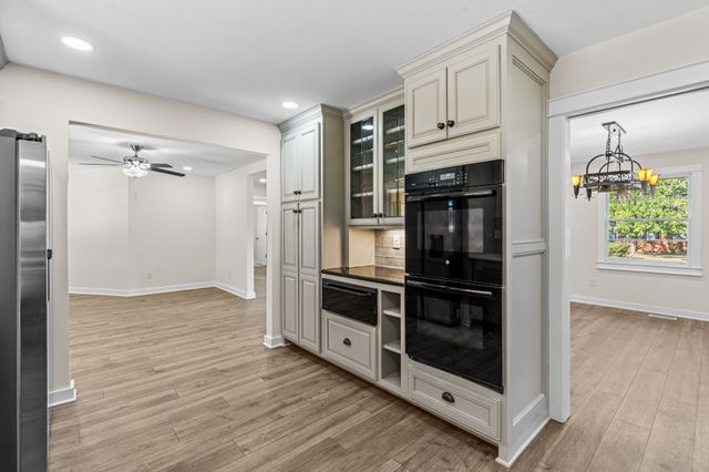 302 Dow Dr, Shelbyville, TN 37160