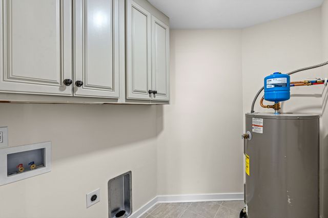 302 Dow Dr, Shelbyville, TN 37160