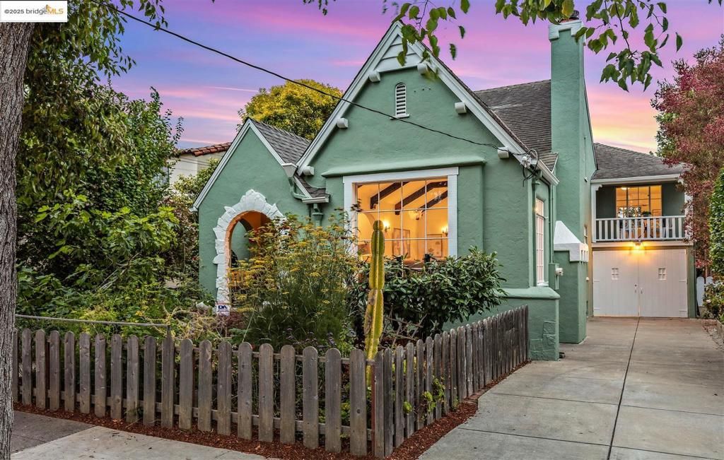 543 58Th St, Oakland, CA 94609