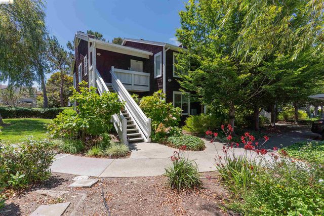 211 Bayside Ct, Richmond, CA 94804