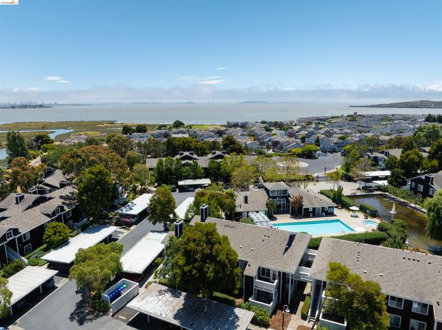 211 Bayside Ct, Richmond, CA 94804