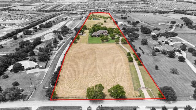9516 Park Drive, Fort Worth, TX 76179