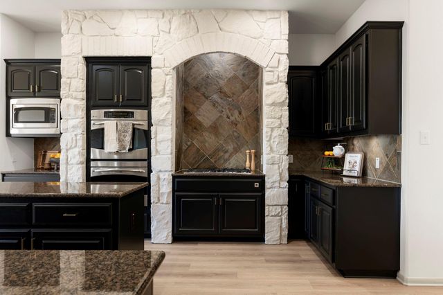 260 Longmont LN, Austin, TX 78737