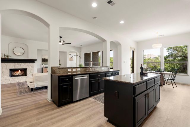 260 Longmont LN, Austin, TX 78737