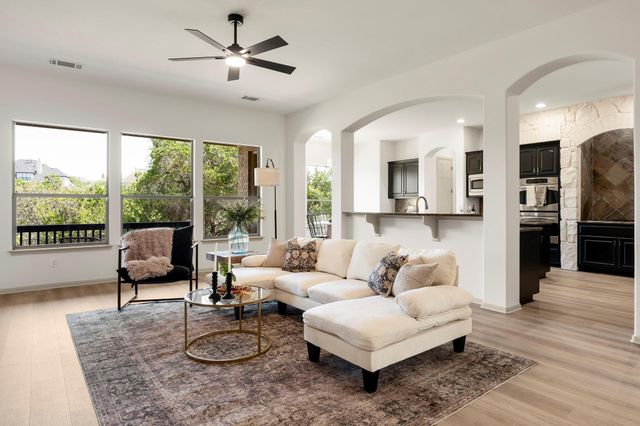 260 Longmont LN, Austin, TX 78737