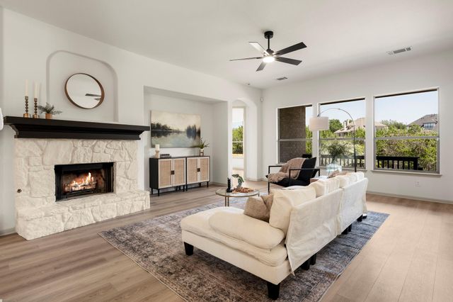 260 Longmont LN, Austin, TX 78737