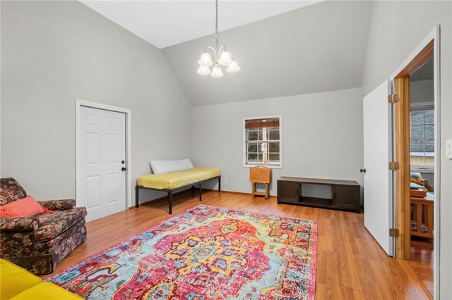 158 S Beaver Springs Road, Watts, OK 74964