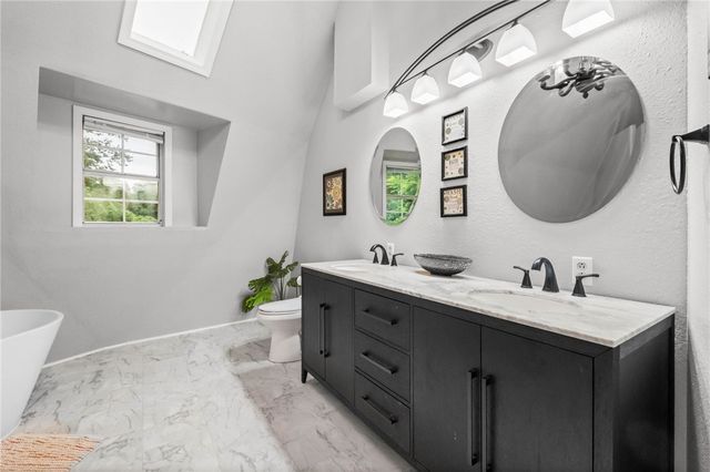 158 S Beaver Springs Road, Watts, OK 74964