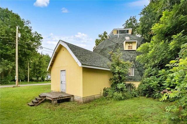 158 S Beaver Springs Road, Watts, OK 74964