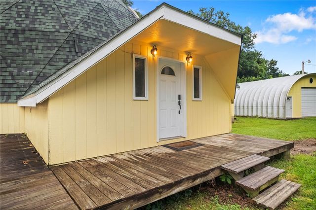 158 S Beaver Springs Road, Watts, OK 74964