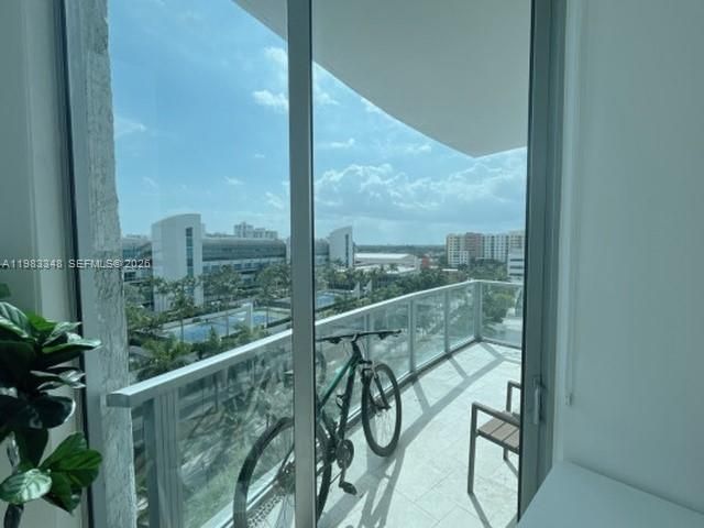 3029 NE 188th St 822, Aventura, FL 33180