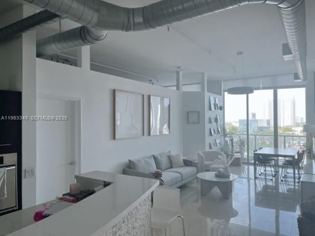 3029 NE 188th St 822, Aventura, FL 33180