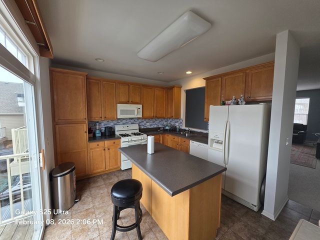 5220 Cobblers Crossing, Mchenry, IL 60050