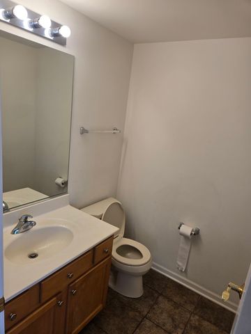 5220 Cobblers Crossing, Mchenry, IL 60050