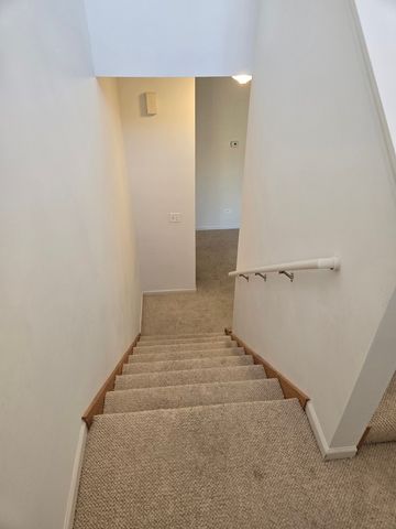 5220 Cobblers Crossing, Mchenry, IL 60050