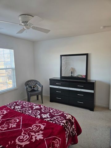 5220 Cobblers Crossing, Mchenry, IL 60050