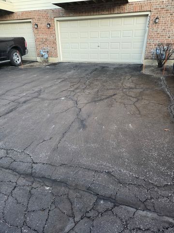 5220 Cobblers Crossing, Mchenry, IL 60050