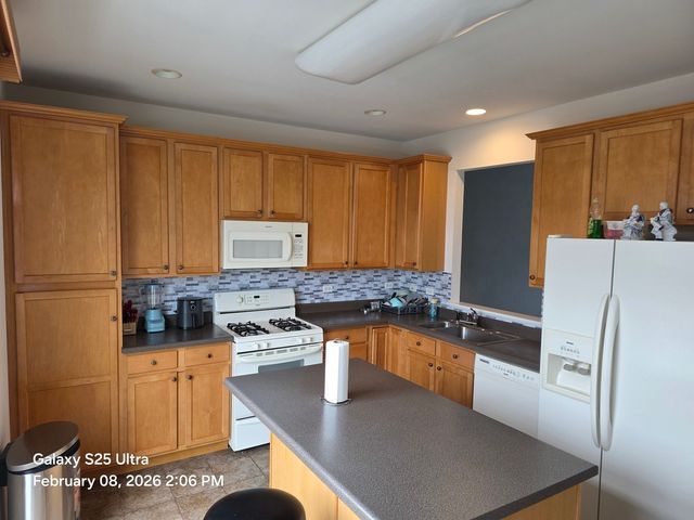 5220 Cobblers Crossing, Mchenry, IL 60050