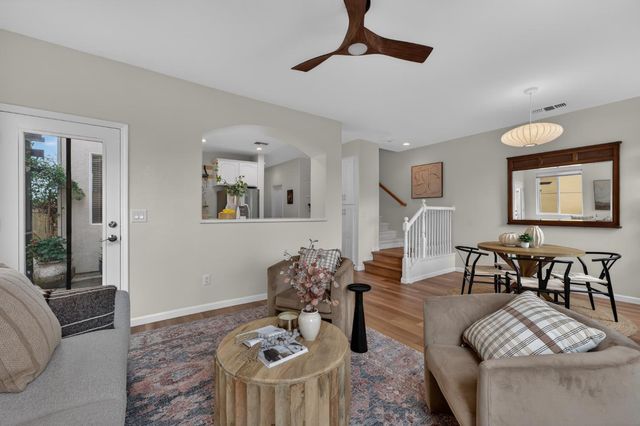 2852 Crested St, West Sacramento, CA 95691