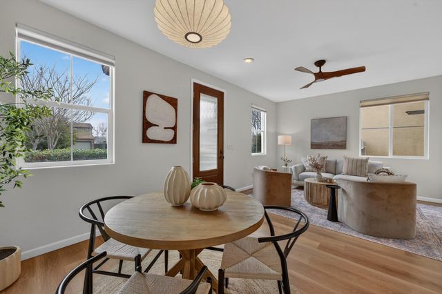 2852 Crested St, West Sacramento, CA 95691