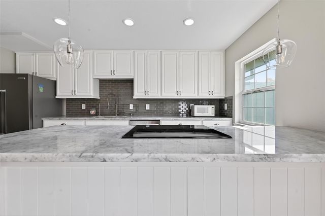 6351 Briar Rose Drive 149, Houston, TX 77057
